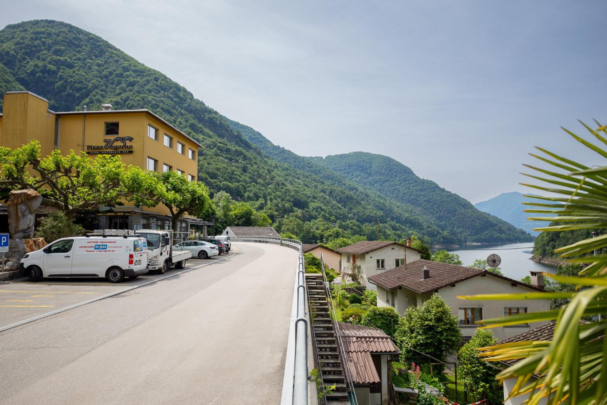Hotel Pizzo Vogorno Exterior photo