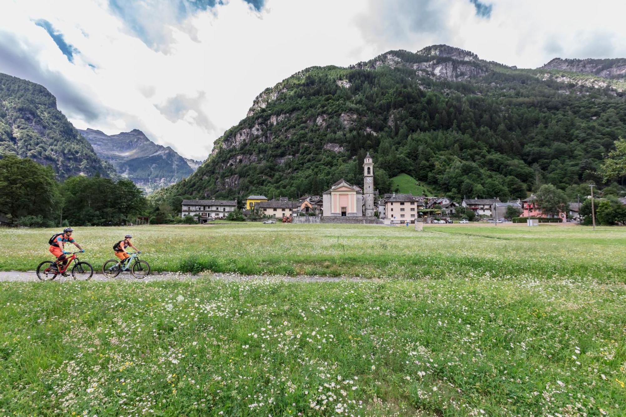 Hotel Pizzo Vogorno Exterior photo