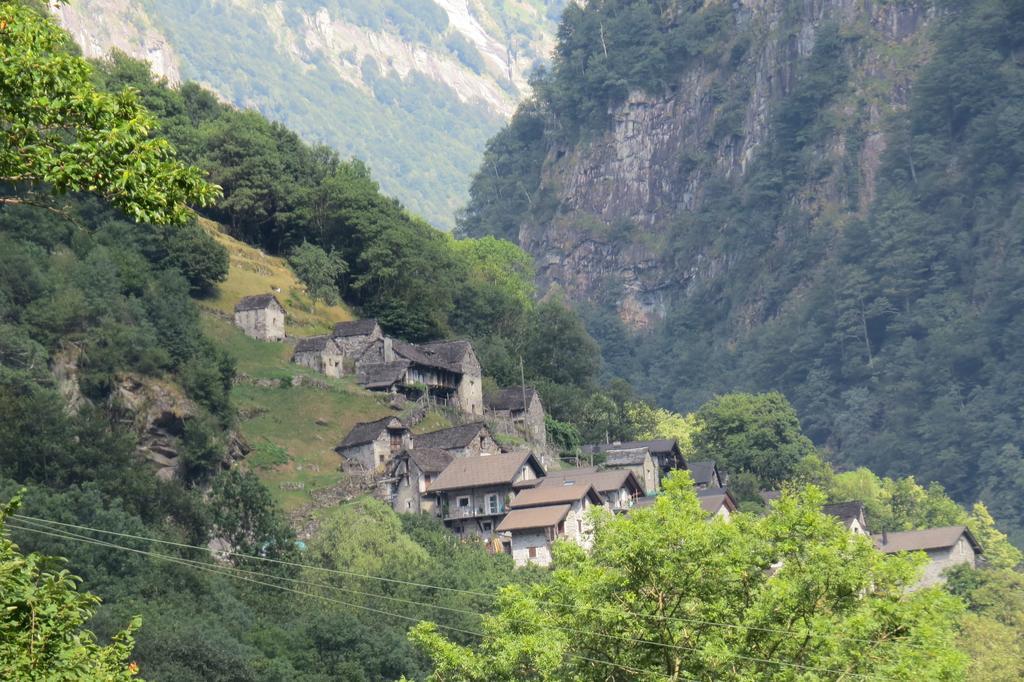 Hotel Pizzo Vogorno Exterior photo